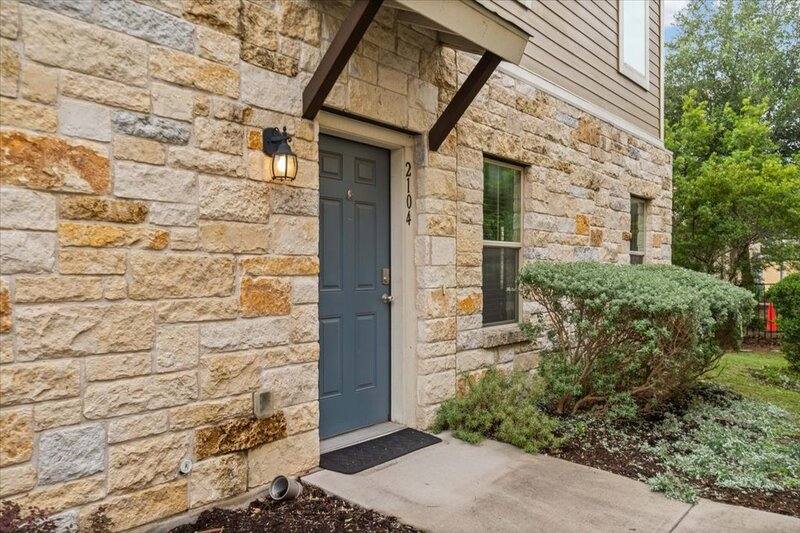 Apartment for rent at 516 E Slaughter Lane, Austin, TX 78744