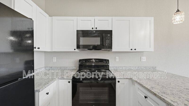 Townhouse for rent at 7210 John Palmer Dr #101, San Antonio, TX 78239