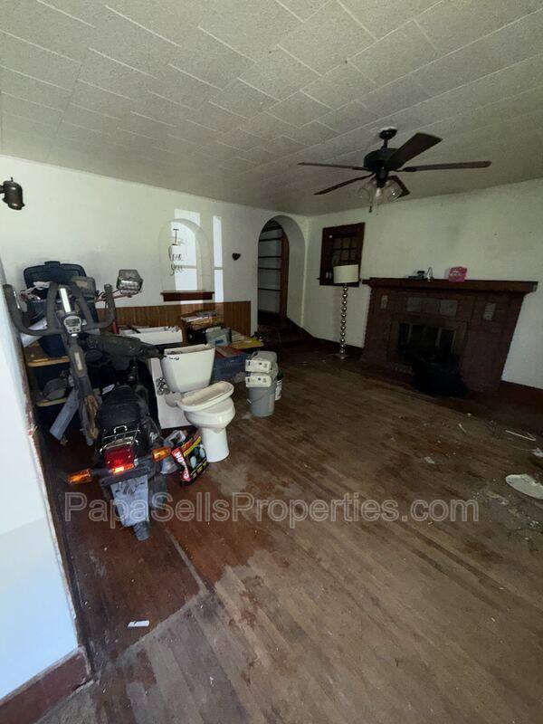 House for rent at 1665 N Union St, Decatur, IL 62526