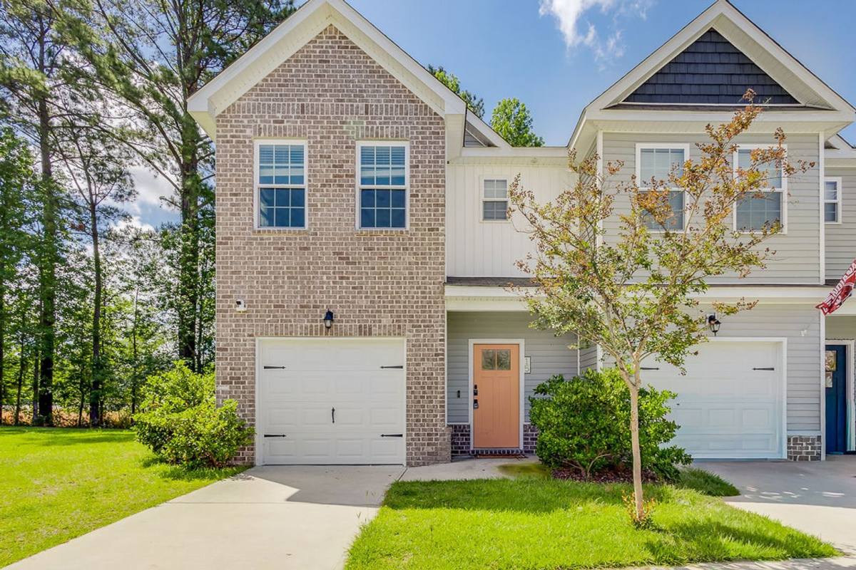 Townhouse for rent at 15 Mossy Oak Cove, Kathleen, GA 31047