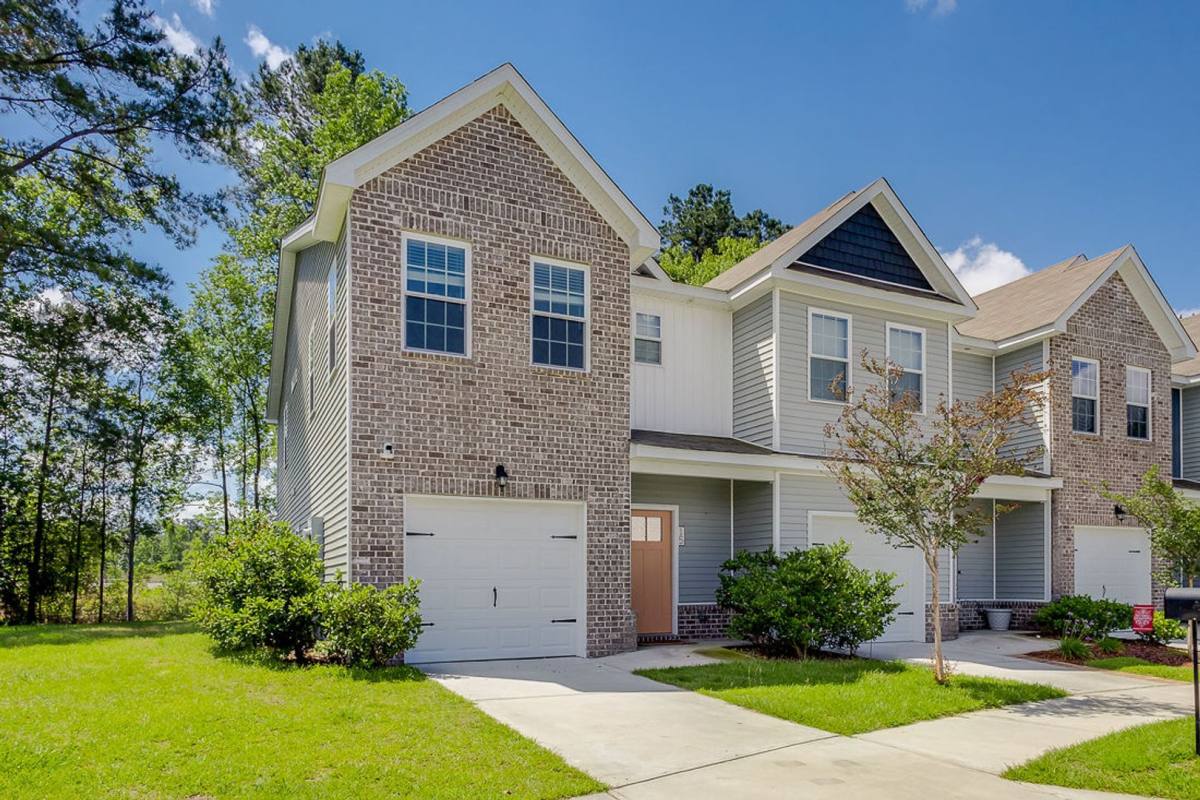 Townhouse for rent at 15 Mossy Oak Cove, Kathleen, GA 31047
