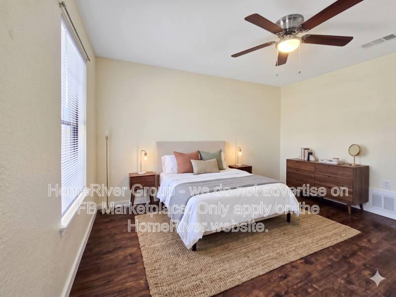 Townhouse for rent at 7401 Kingswood Circle, Fort Worth, TX 76133