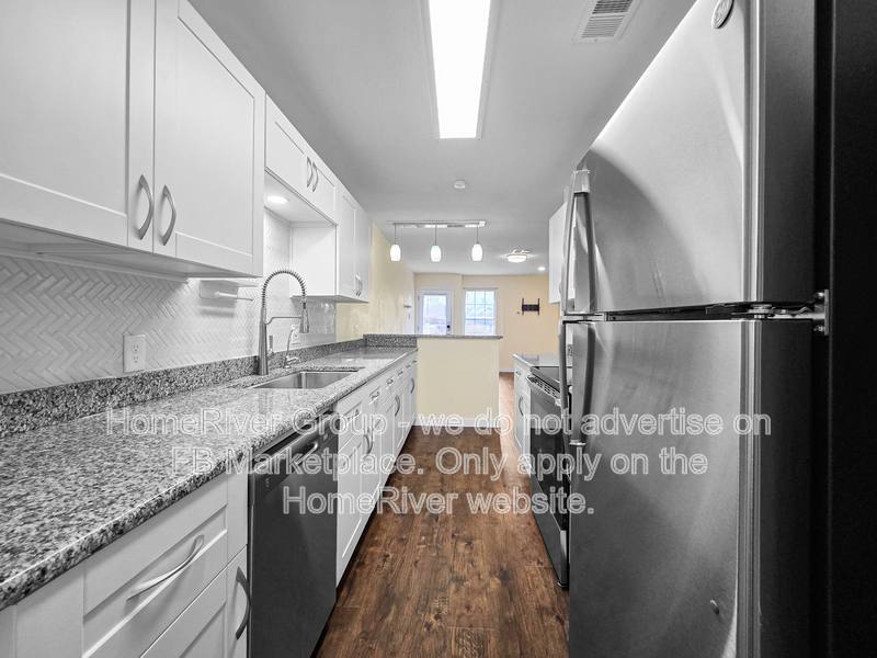 Townhouse for rent at 7401 Kingswood Circle, Fort Worth, TX 76133