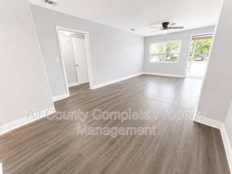 Apartment for rent at 4918 N Pearl St, Jacksonville, FL 32206