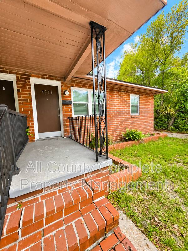 Apartment for rent at 4918 N Pearl St, Jacksonville, FL 32206