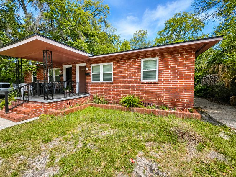 Apartment for rent at 4918 N Pearl St, Jacksonville, FL 32206