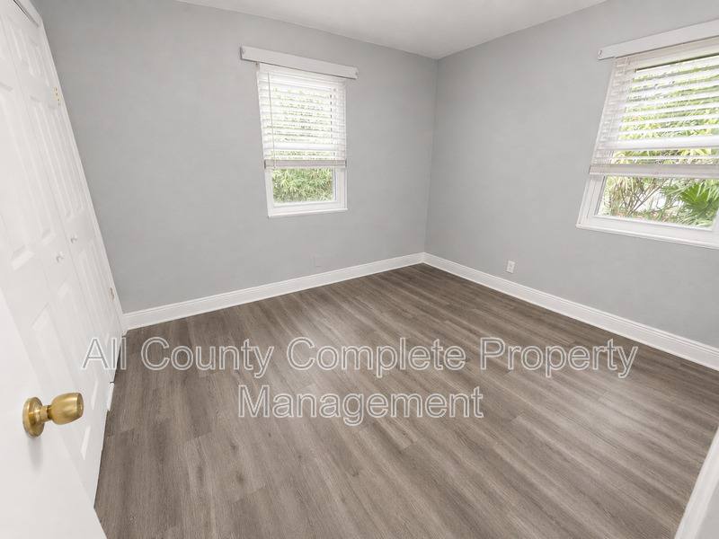 Apartment for rent at 4918 N Pearl St, Jacksonville, FL 32206