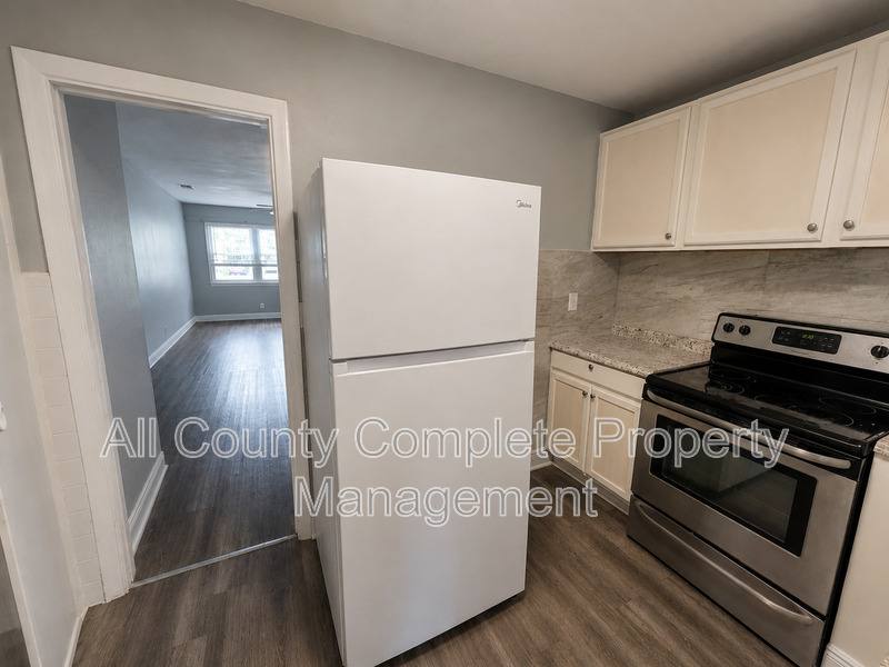 Apartment for rent at 4918 N Pearl St, Jacksonville, FL 32206