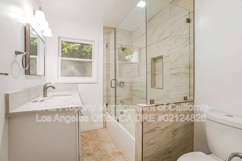 House for rent at 215 N Western Ave, San Pedro, CA 90732