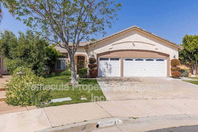 House for rent at 26440 Saint Ives Court, Murrieta, CA 92563