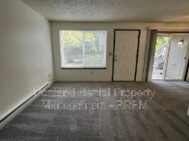 Apartment for rent at 19109 SE Yamhill St #B, Portland, OR 97233