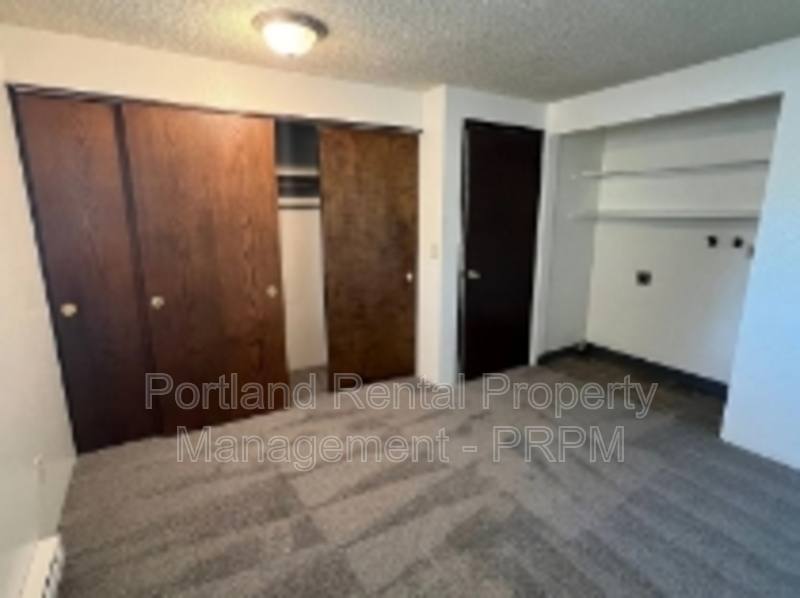 Apartment for rent at 19109 SE Yamhill St #B, Portland, OR 97233