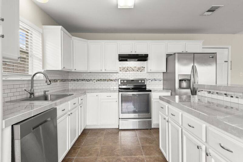House for rent at 11327 Shady Bend Dr, Denham Springs, LA 70726