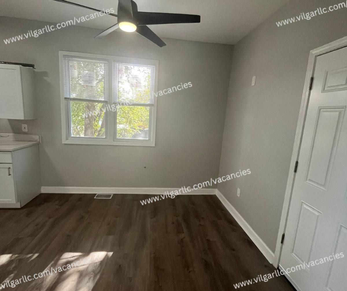 Apartment for rent at 4117 Euclid Ave, East Chicago, IN 46312