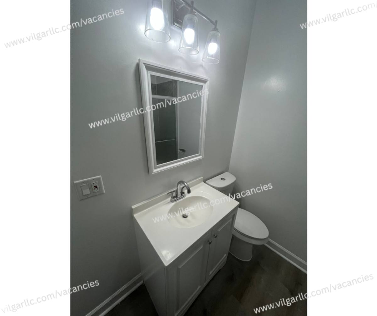 Apartment for rent at 4117 Euclid Ave, East Chicago, IN 46312