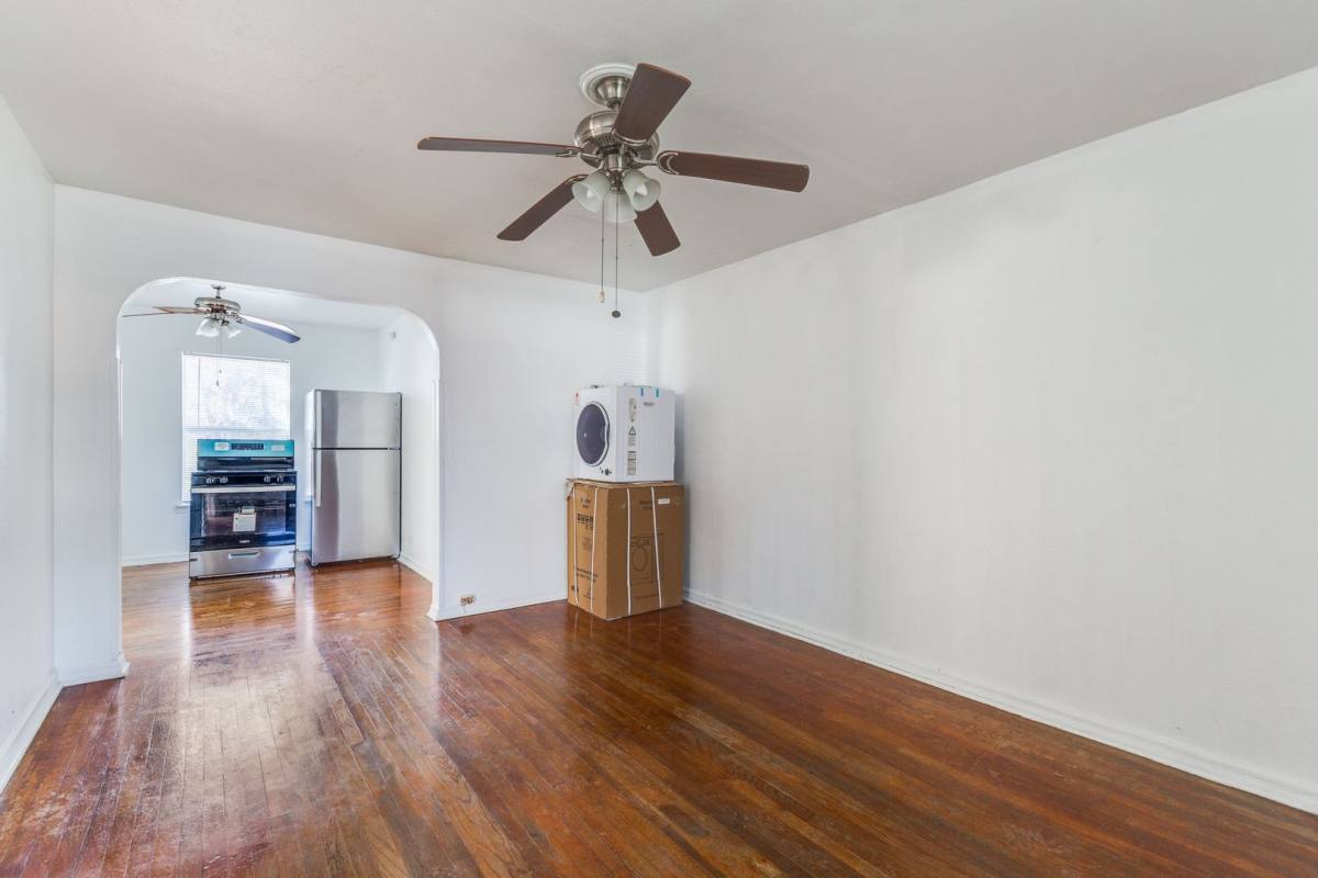 Apartment for rent at 616 & 618 Porter St, San Antonio, TX 78210