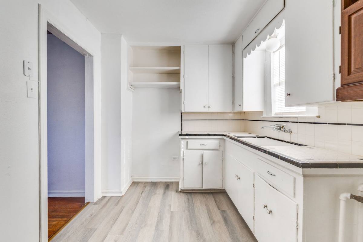 Apartment for rent at 616 & 618 Porter St, San Antonio, TX 78210