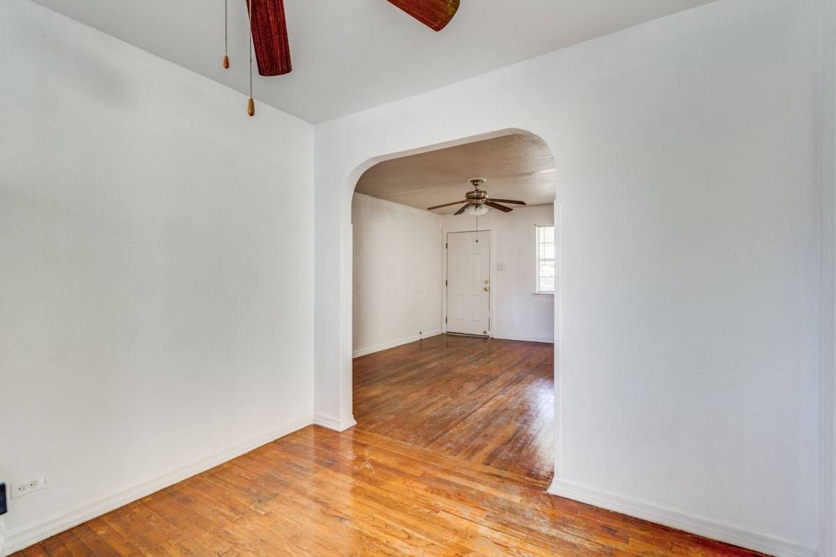 Apartment for rent at 616 & 618 Porter St, San Antonio, TX 78210