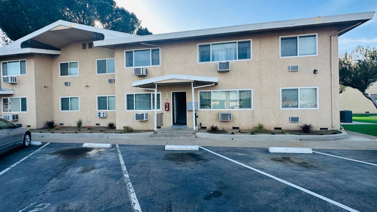 Apartment for rent at 107 King Rd, Roseville, CA 95678