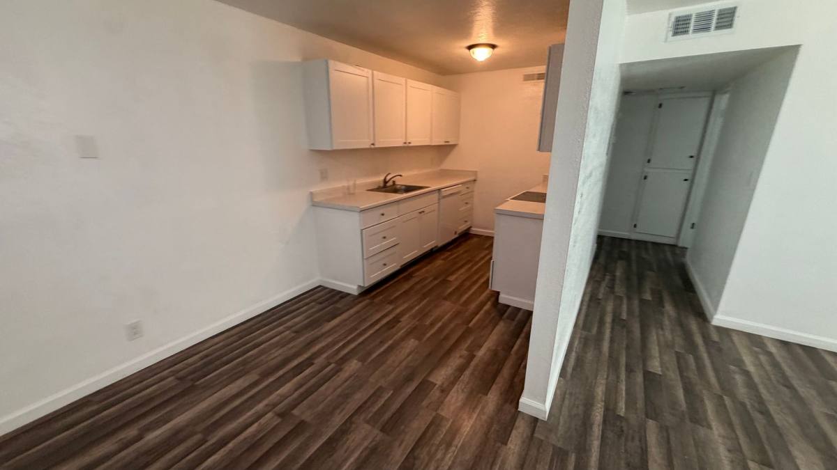 Apartment for rent at 107 King Rd, Roseville, CA 95678
