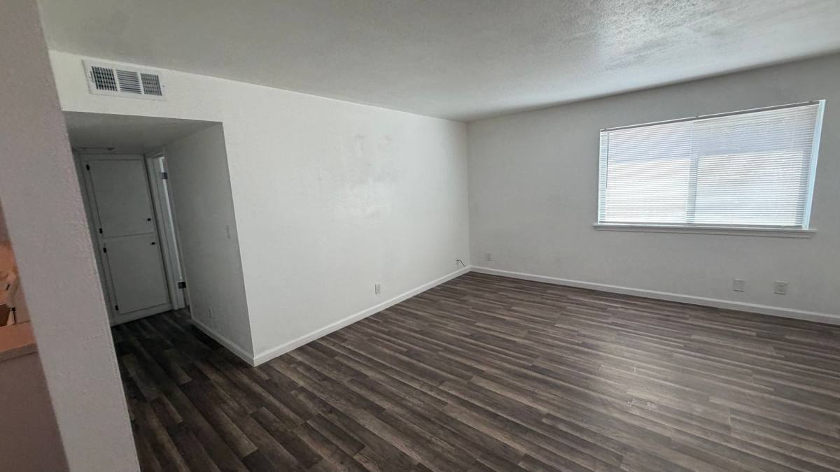 Apartment for rent at 107 King Rd, Roseville, CA 95678