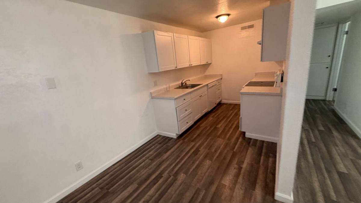 Apartment for rent at 107 King Rd, Roseville, CA 95678