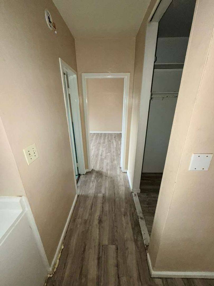 Apartment for rent at 13945 Superior Rd, Cleveland, OH 44118