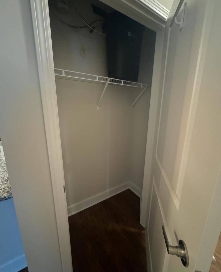 Apartment for rent at 7 N Main St, Old Saybrook, CT 06475