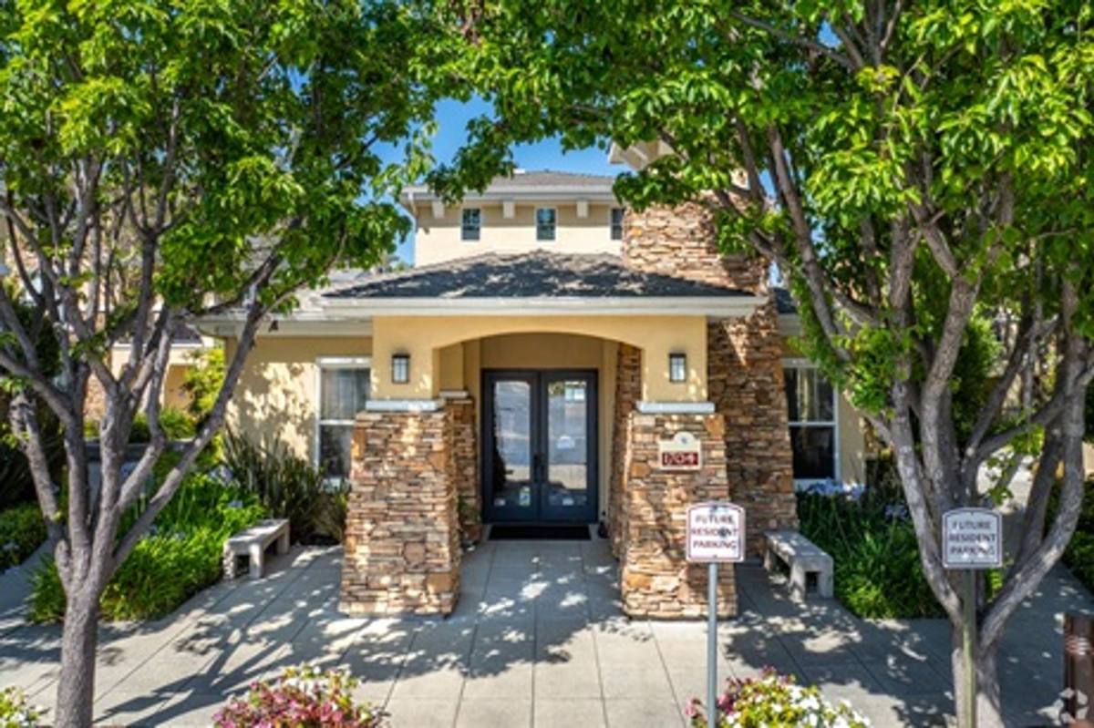 Apartment for rent at 1704 Tonini Dr, San Luis Obispo, CA 93405
