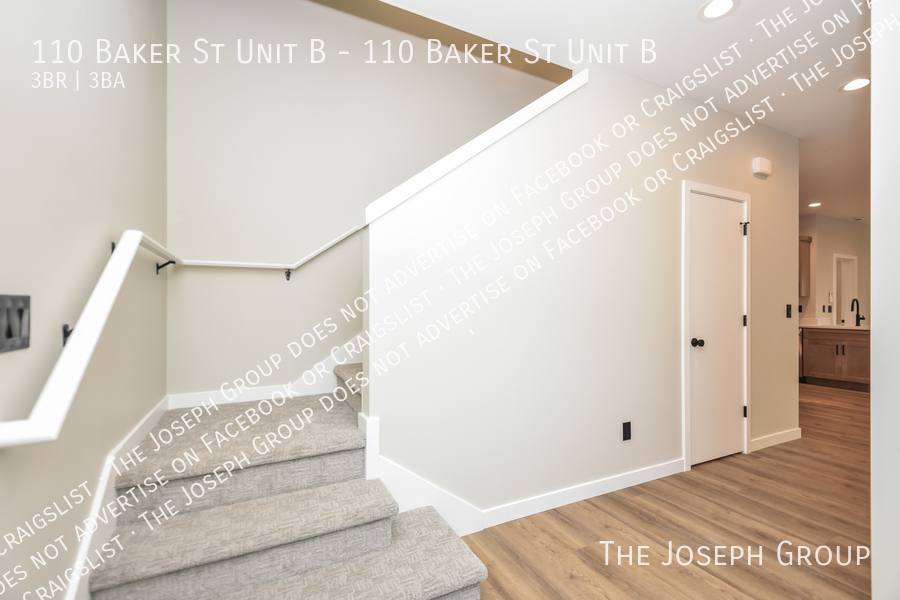 Townhouse for rent at 110 Baker St #B, Everson, WA 98247