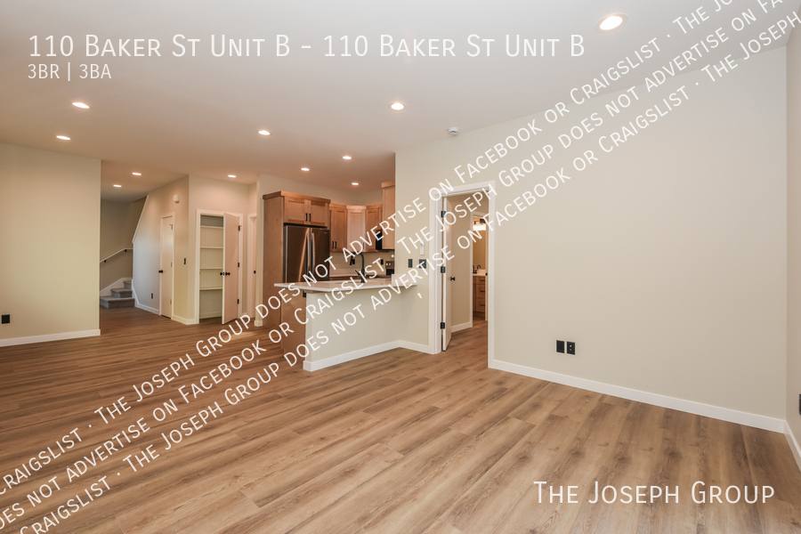 Townhouse for rent at 110 Baker St #B, Everson, WA 98247