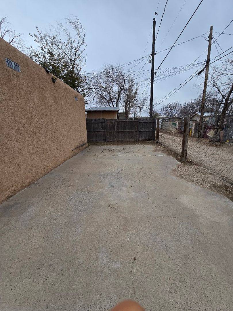 Apartment for rent at 915 Walter St SE, Albuquerque, NM 87102