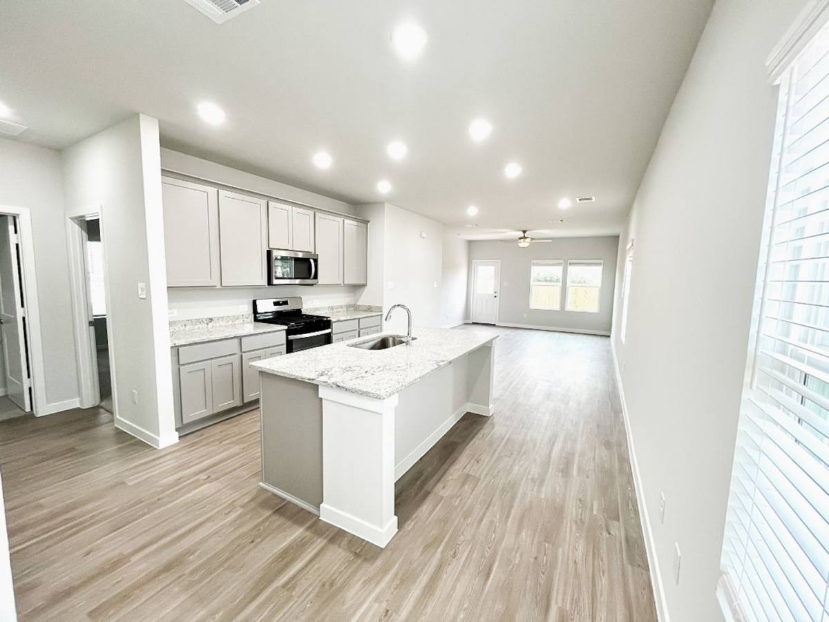 House for rent at 11848 Whirlaway Dr, Willis, TX 77318