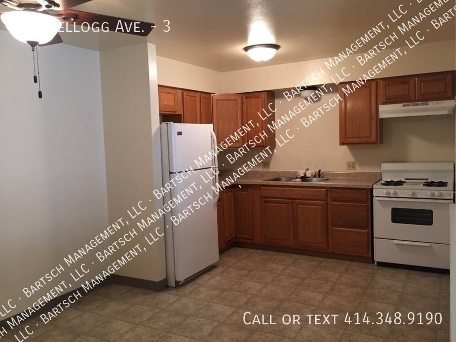 Apartment for rent at 806 Kellogg Ave #3, Janesville, WI 53546