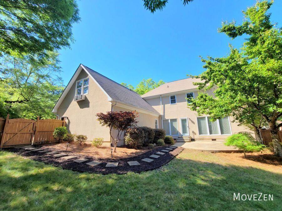 House for rent at 2400 Tweedmore Court, High Point, NC 27265