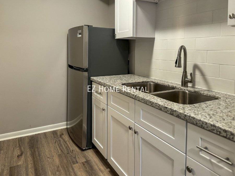 Apartment for rent at 2101 6th Ave N #8, Texas City, TX 77590