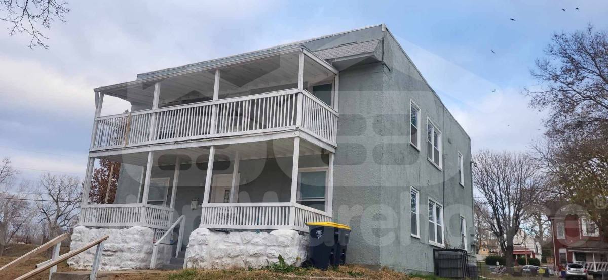 Townhouse for rent at 2003 Wabash Ave #B, Kansas City, MO 64127