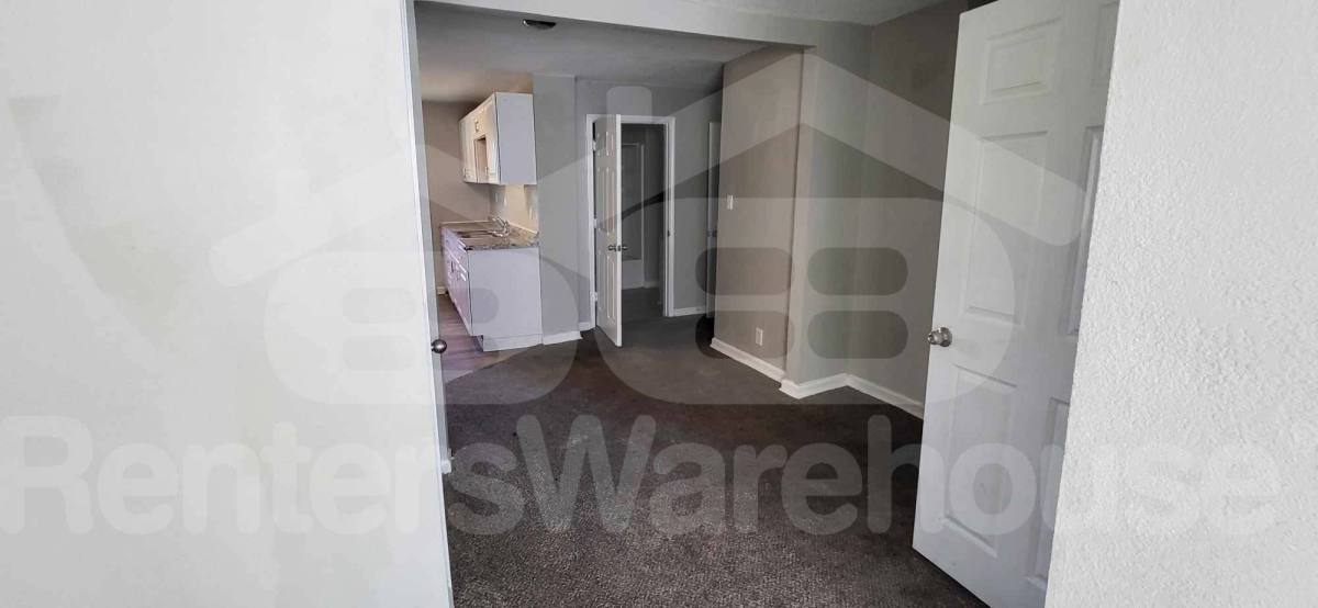 Townhouse for rent at 2003 Wabash Ave #B, Kansas City, MO 64127