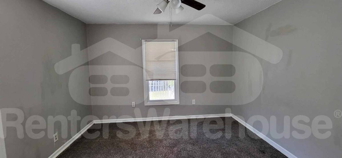 Townhouse for rent at 2003 Wabash Ave #B, Kansas City, MO 64127