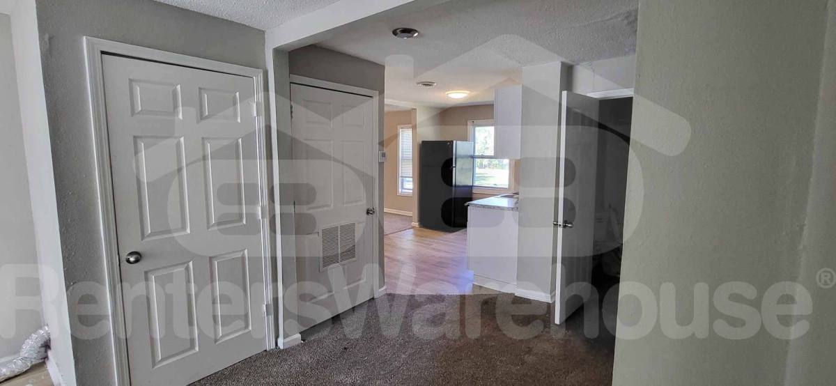 Townhouse for rent at 2003 Wabash Ave #B, Kansas City, MO 64127
