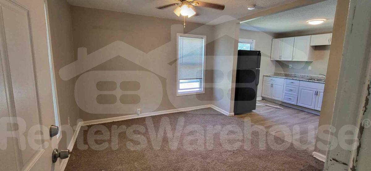 Townhouse for rent at 2003 Wabash Ave #B, Kansas City, MO 64127
