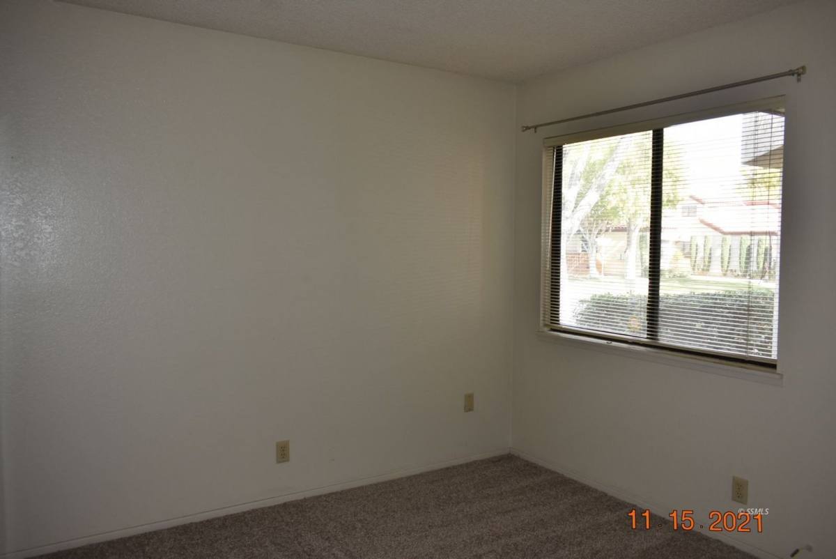 Townhouse for rent at 423 Tepatitlan Court, Ridgecrest, CA 93555