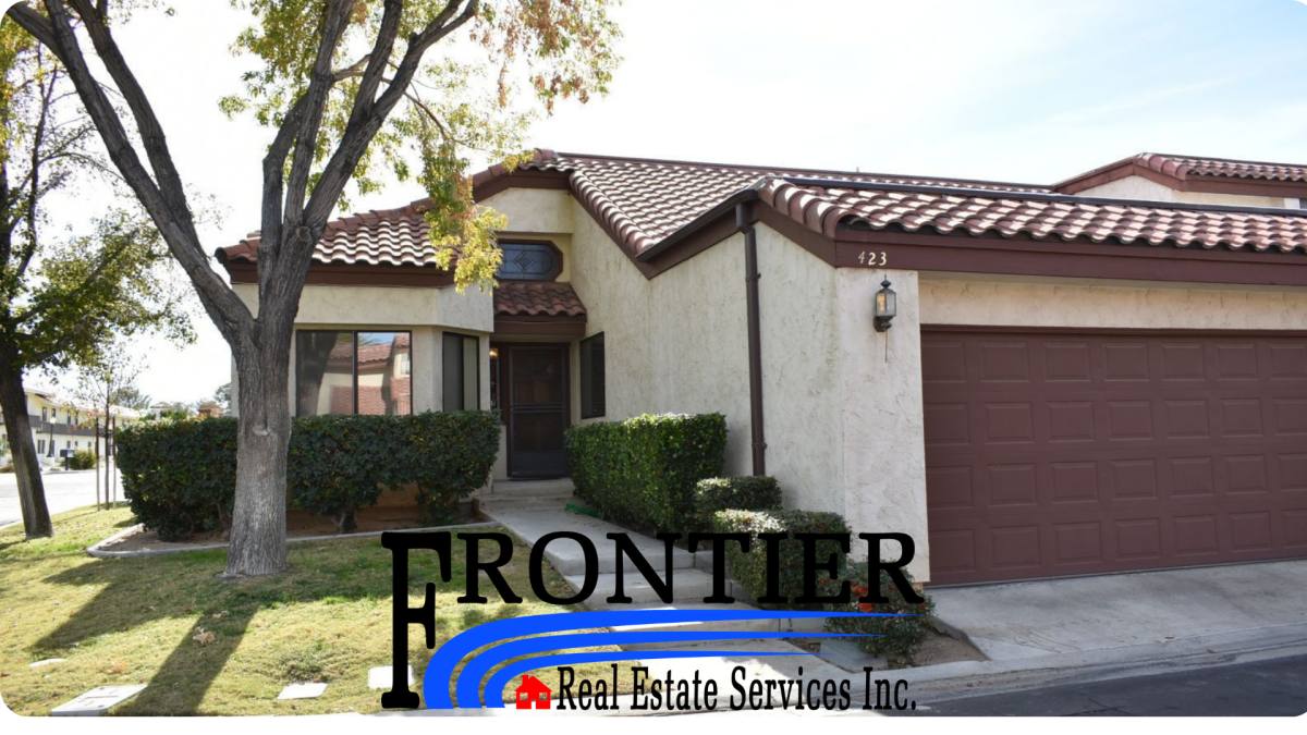 Townhouse for rent at 423 Tepatitlan Court, Ridgecrest, CA 93555