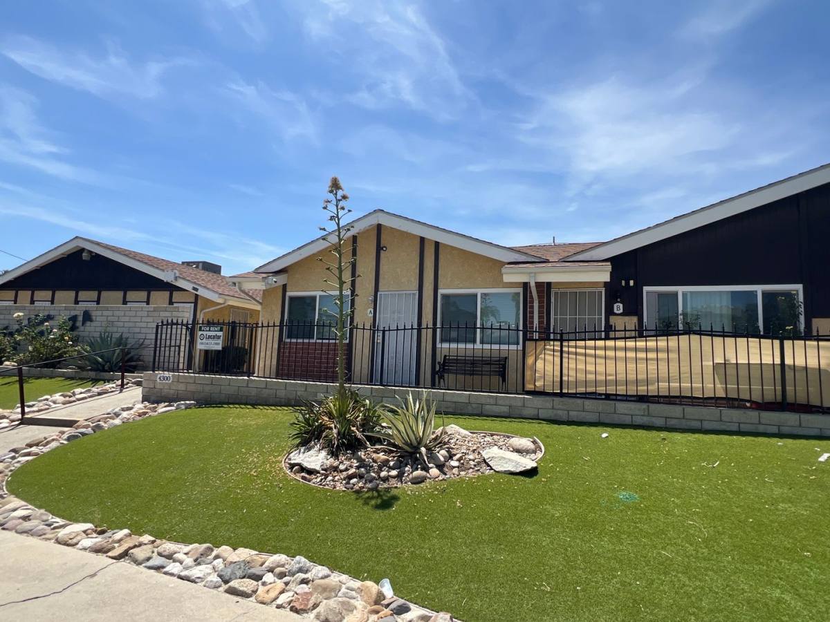 Apartment for rent at 4300 Columbus St, Bakersfield, CA 93306
