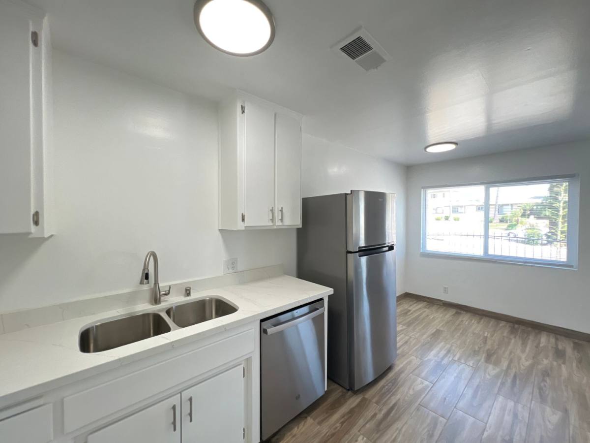 Apartment for rent at 4300 Columbus St, Bakersfield, CA 93306