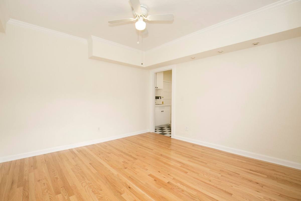 Apartment for rent at 502 Bellevue Ave E, Seattle, WA 98102