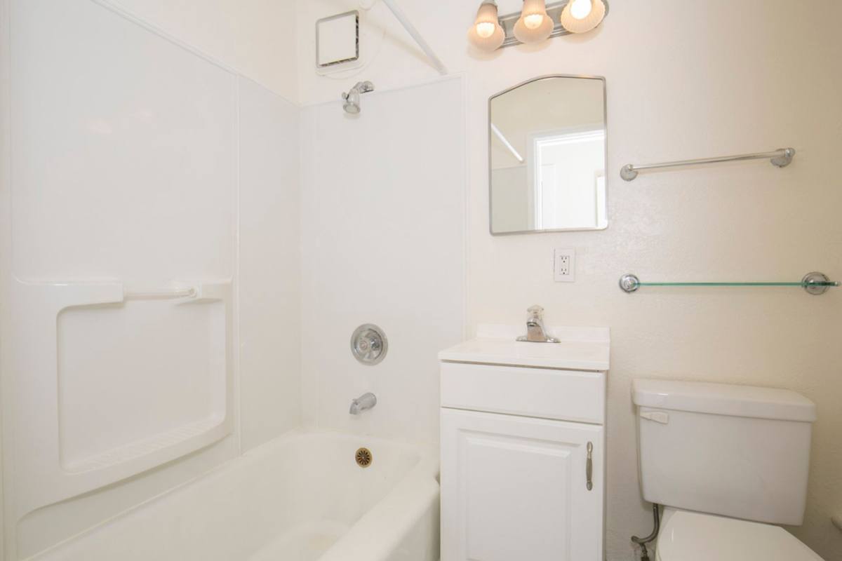 Apartment for rent at 502 Bellevue Ave E, Seattle, WA 98102