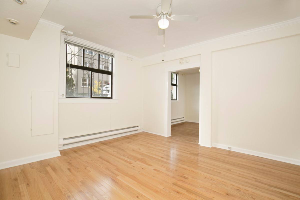 Apartment for rent at 502 Bellevue Ave E, Seattle, WA 98102