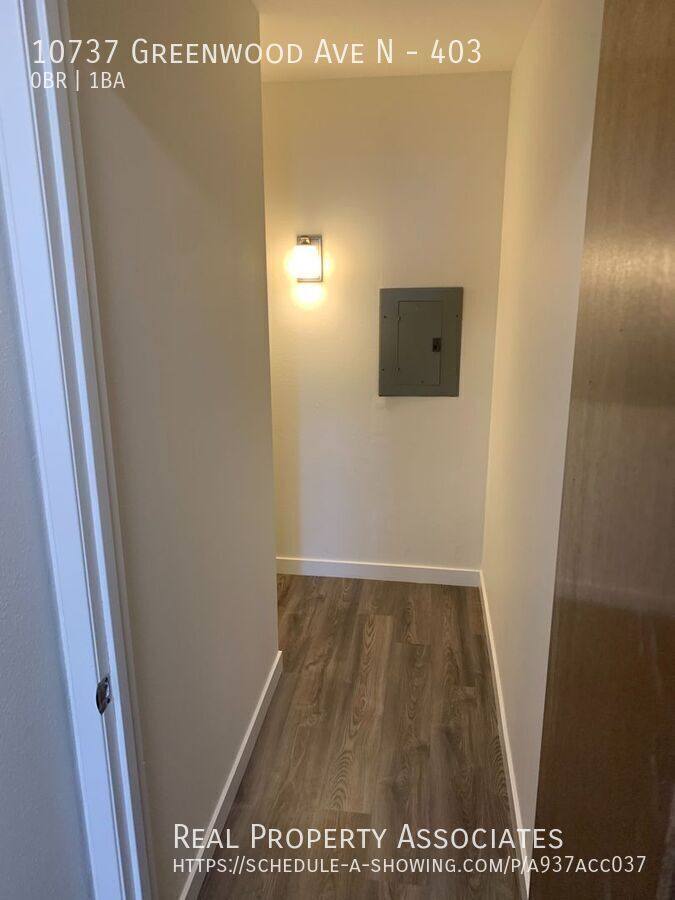 Apartment for rent at 10737 Greenwood Ave N #403, Seattle, WA 98133