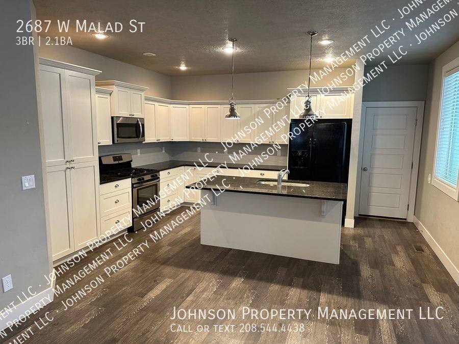 Townhouse for rent at 2687 W Malad St, Boise, ID 83705